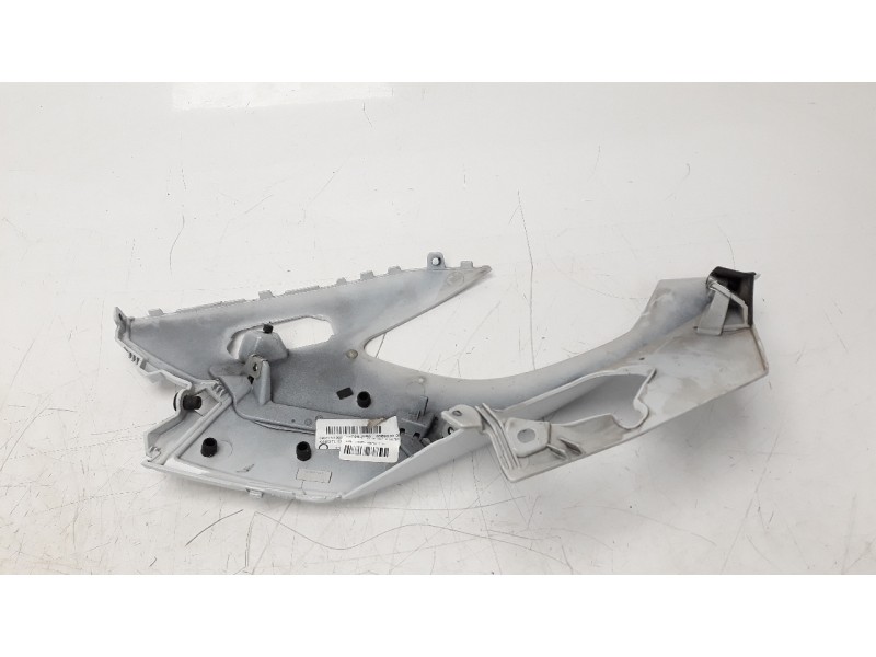 Recambio de moldura para bmw k 1600 gt/gtl referencia OEM IAM 8569039  