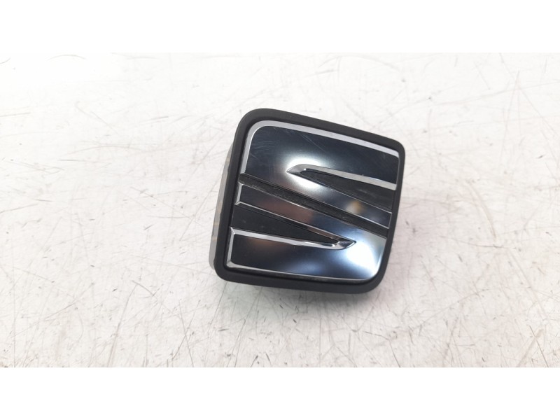 Recambio de maneta exterior porton para seat ibiza (kj1) 1.0 referencia OEM IAM 6F0827565  