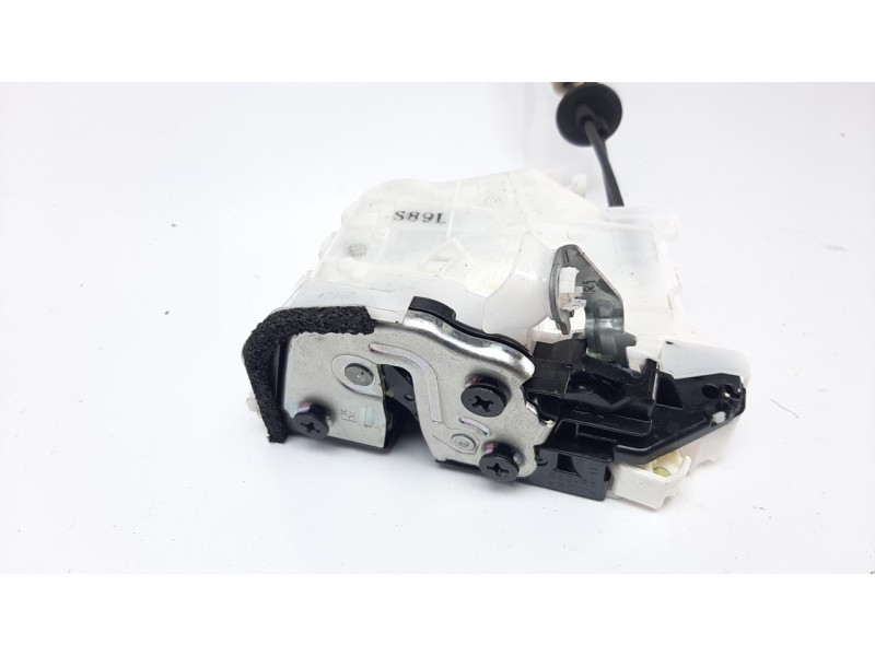 Recambio de cerradura puerta delantera derecha para mazda 3 berlina (bp) referencia OEM IAM BDMC58310B  