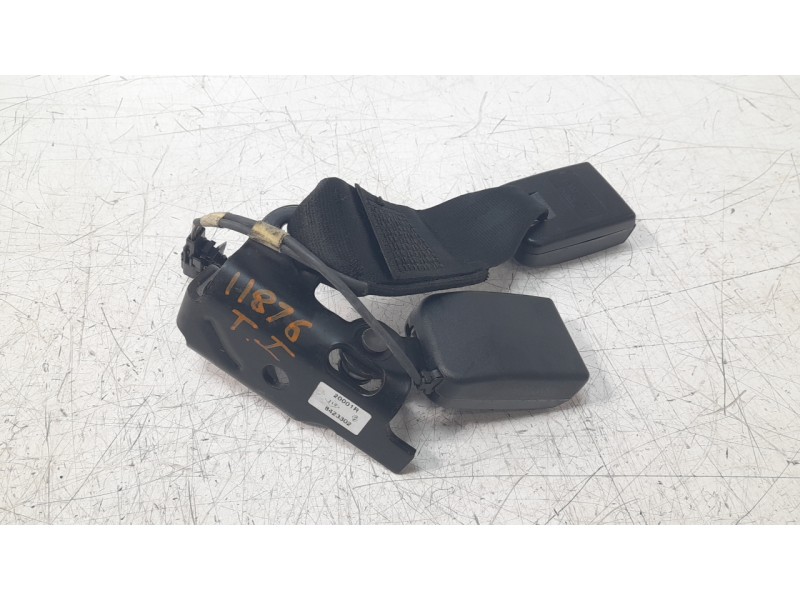 Recambio de enganche cinturon trasero izquierdo para renault laguna iii dynamique referencia OEM IAM 842330220001R  