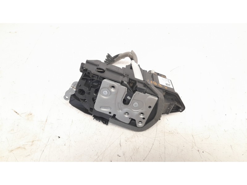 Recambio de cerradura puerta delantera derecha para volvo xc 40 2.0 diesel cat referencia OEM IAM 31440998  