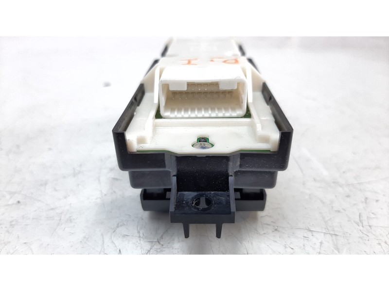 Recambio de mando elevalunas delantero izquierdo para lexus ux (za10) 250h referencia OEM IAM 8404033180  