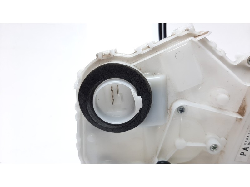 Recambio de cerradura puerta trasera izquierda para mazda 3 berlina (bp) referencia OEM IAM BDMC73310B  