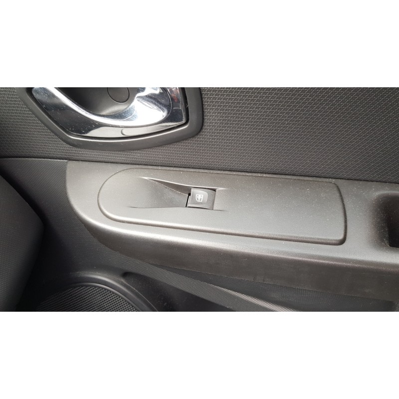 Recambio de mando elevalunas delantero derecho para renault clio iv 0.9 referencia OEM IAM 254218614R IAF930017HQ EWSRE069
