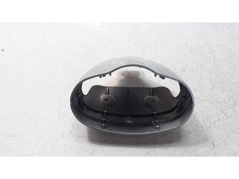 Recambio de moldura para harley-davidson vrsc referencia OEM IAM 4615906  