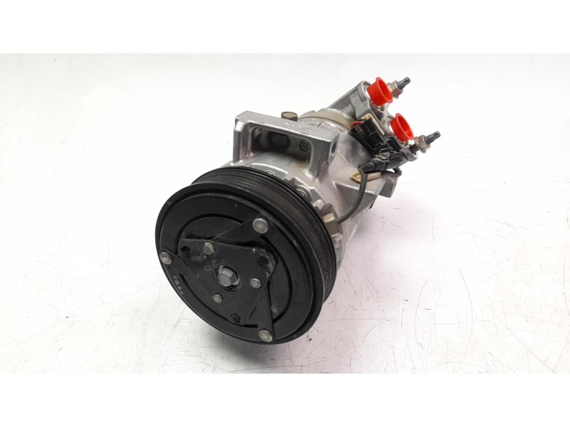 Recambio de compresor aire acondicionado para volvo xc 40 2.0 diesel cat referencia OEM IAM P32260849 CAF560027 320178