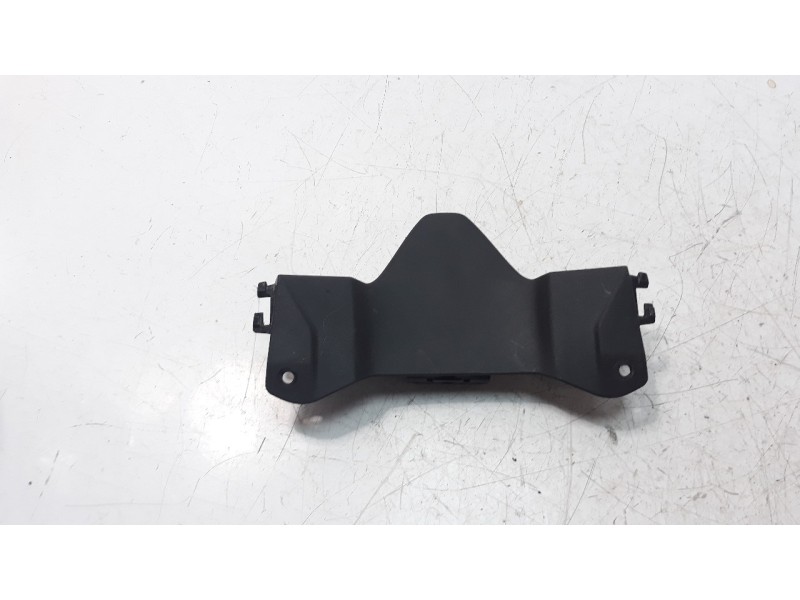 Recambio de moldura para kawasaki z 900 referencia OEM IAM 550280704  