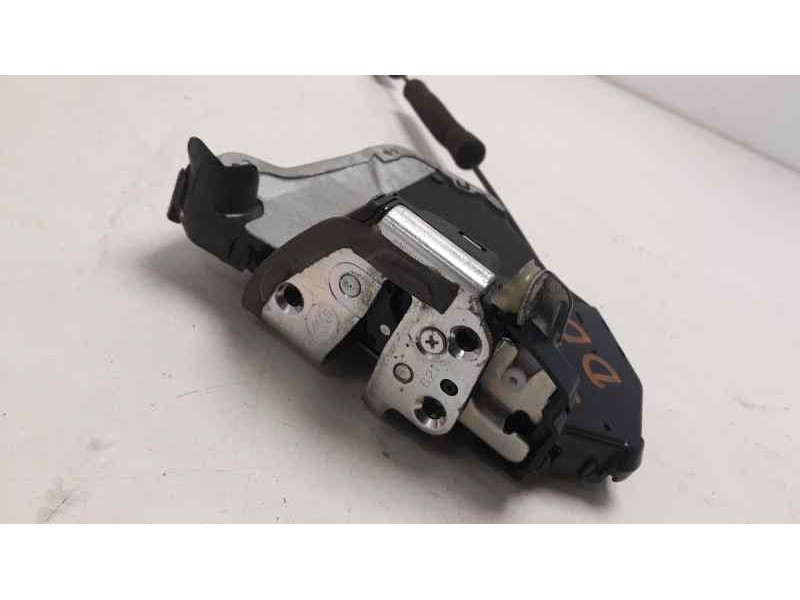 Recambio de cerradura puerta delantera derecha para lexus is200 (ds2/is2) 2.2 d-4d cat referencia OEM IAM 6903053090  