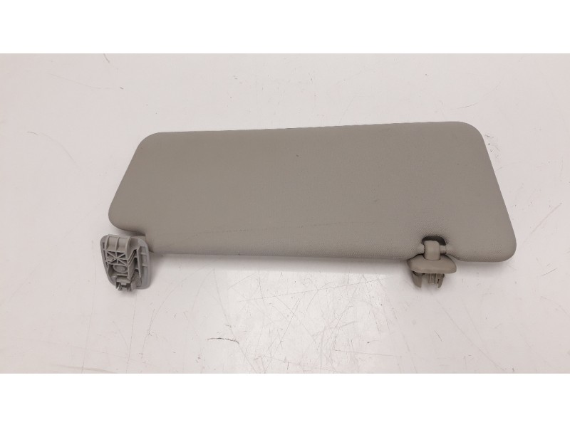 Recambio de parasol izquierdo para renault clio iv 0.9 referencia OEM IAM 964010303R  
