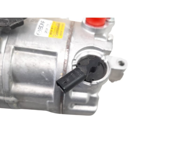 Recambio de compresor aire acondicionado para mazda 3 berlina (bp) referencia OEM IAM BDNF61450  