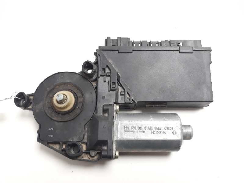 Recambio de motor elevalunas trasero derecho para volkswagen touareg (7la) tdi v10 referencia OEM IAM 3D0959794C 0574390 