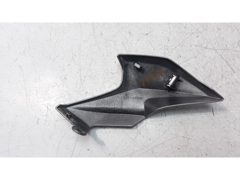 Recambio de moldura para kawasaki z 900 referencia OEM IAM 550280707  