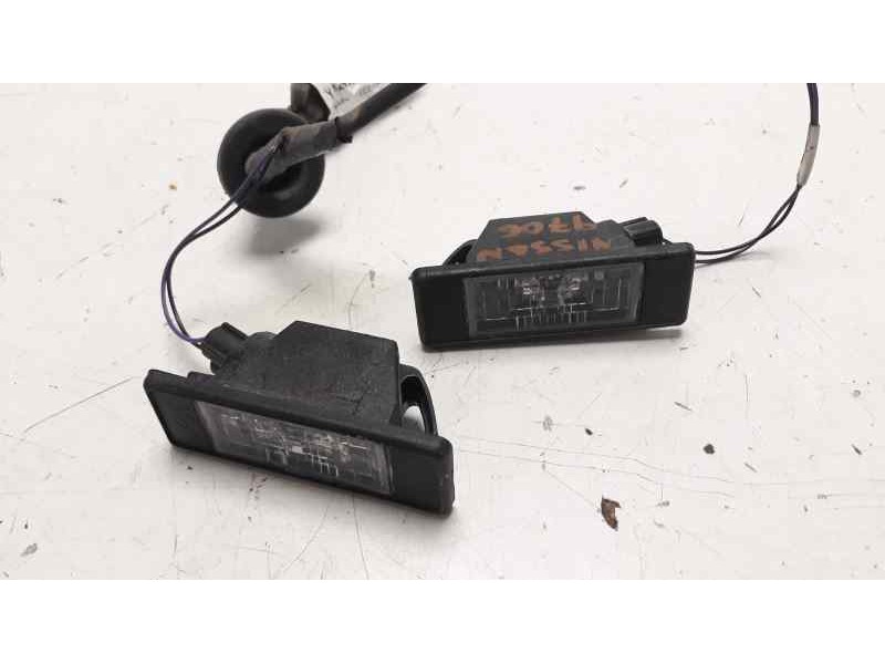 Recambio de piloto matricula para nissan nv 200 (m20) kombi comfort referencia OEM IAM 25300100  