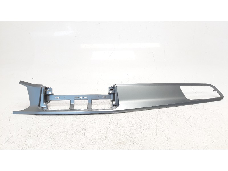Recambio de moldura para volkswagen t-roc 1.5 16v tsi act referencia OEM IAM 2GA858036A7P9  