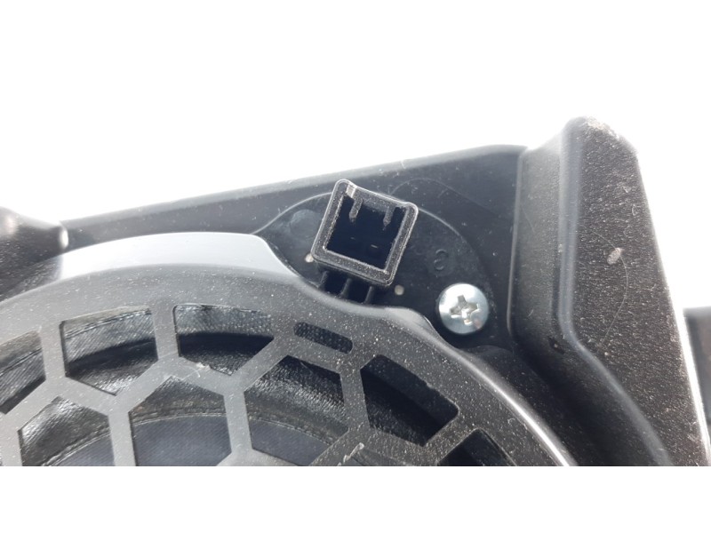 Recambio de sistema audio / radio cd para mazda 3 berlina (bp) referencia OEM IAM BDGF6696Y  