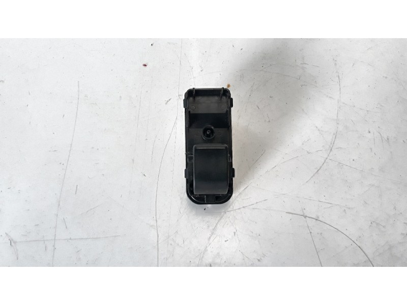 Recambio de mando elevalunas trasero derecho para mazda 3 lim. () 2.2 turbodiesel cat referencia OEM IAM K021  