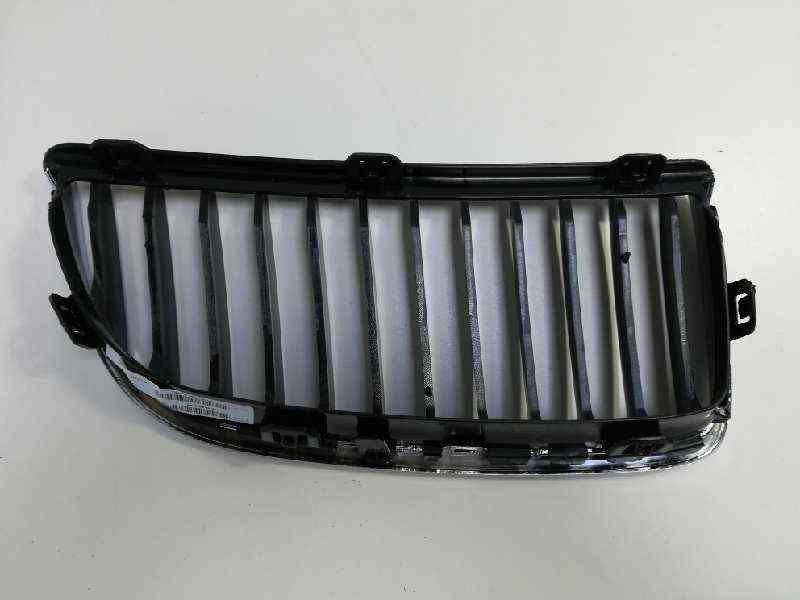 Recambio de rejilla delantera para bmw serie 3 berlina (e90) referencia OEM IAM 51137117241 107061405 BM0242014