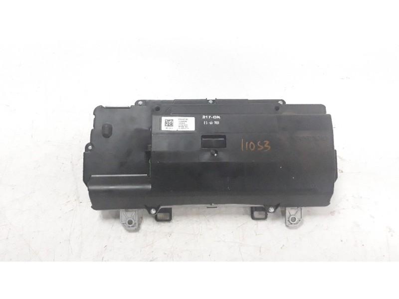 Recambio de cuadro instrumentos para volvo xc 40 2.0 diesel cat referencia OEM IAM 36010422  