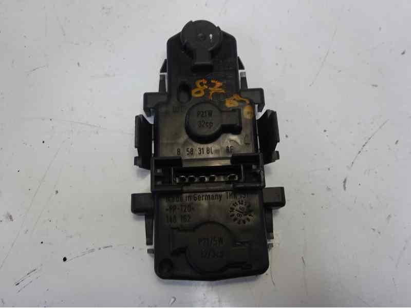 Recambio de portalamparas para audi a6 berlina (4b2) 2.5 tdi quattro referencia OEM IAM B5831BL  