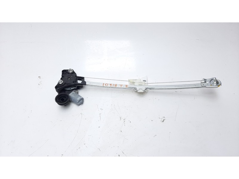Recambio de elevalunas trasero izquierdo para mazda 3 berlina (bp) referencia OEM IAM BCJH73590A  