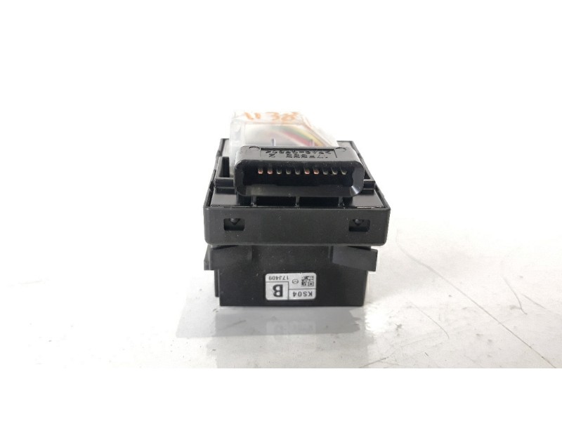 Recambio de mando limpia para mazda 3 lim. () 2.2 turbodiesel cat referencia OEM IAM 17F899  