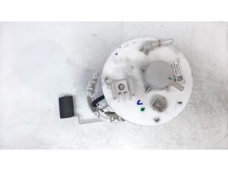 Recambio de bomba combustible para kia rio (yb) 1.2 cat referencia OEM IAM 31110H8300  