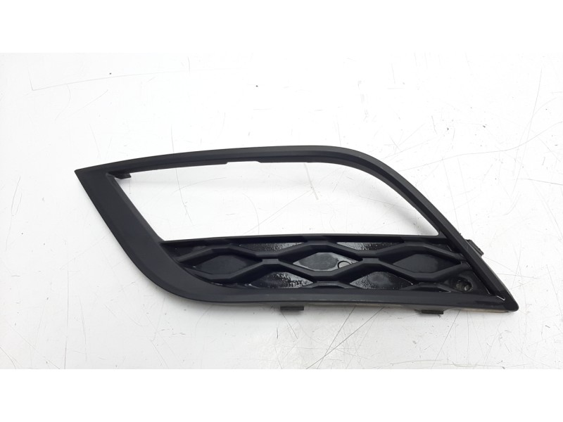 Recambio de rejilla paragolpes izquierda para seat toledo (kg3) 1.2 tsi referencia OEM IAM 6JA807681A  
