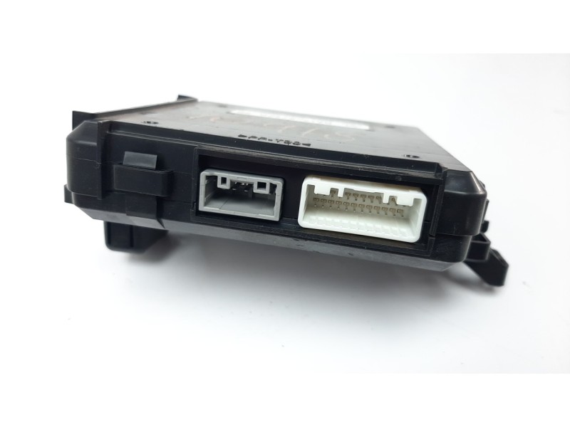 Recambio de modulo electronico para mazda 3 berlina (bp) referencia OEM IAM D41S675Z0 KA261 KT274