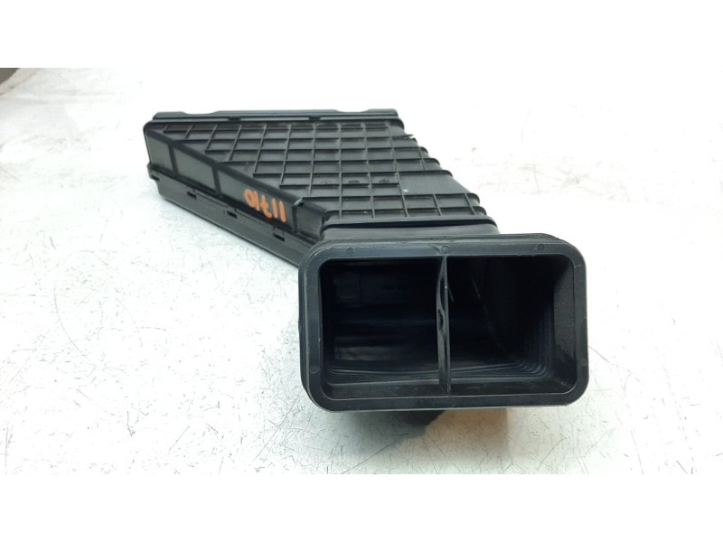 Recambio de canalizador de aire para hyundai santa fe 2.2 crdi cat referencia OEM IAM 28210C0100  