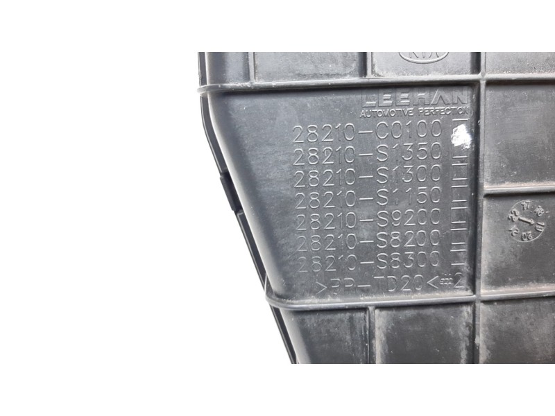 Recambio de canalizador de aire para hyundai santa fe 2.2 crdi cat referencia OEM IAM 28210C0100  