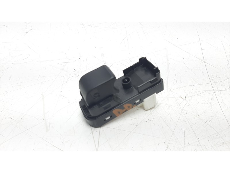 Recambio de mando elevalunas delantero derecho para mazda 3 lim. () 2.2 turbodiesel cat referencia OEM IAM KD3566370  