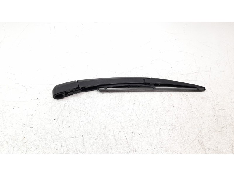 Recambio de brazo limpia trasero para kia rio (yb) 1.2 cat referencia OEM IAM 988112P000  