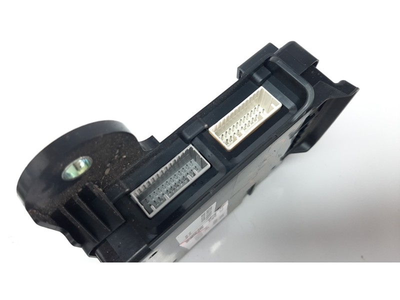 Recambio de modulo electronico para mazda 3 berlina (bp) referencia OEM IAM BCKA67560G  