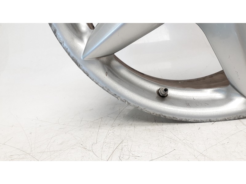 Recambio de llanta para ferrari f1 spider 355 f1 spider referencia OEM IAM 164173  