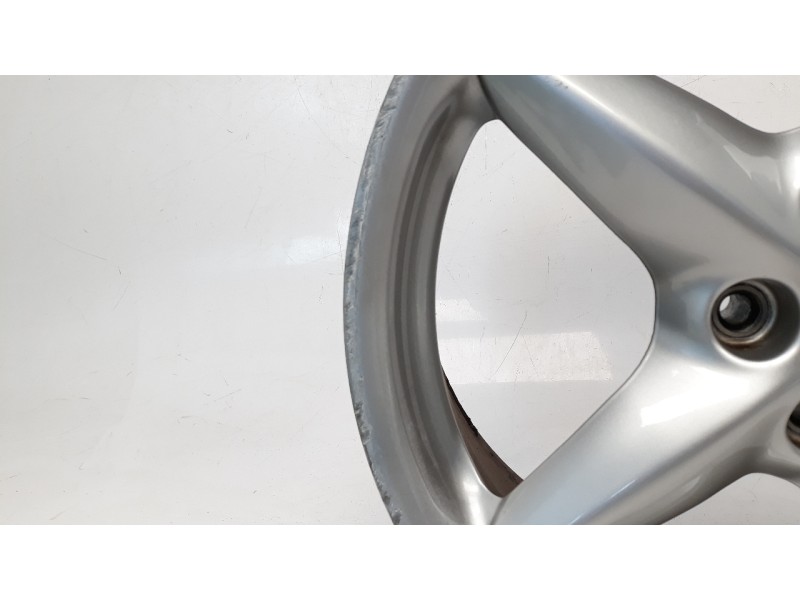 Recambio de llanta para ferrari f1 spider 355 f1 spider referencia OEM IAM 164173  