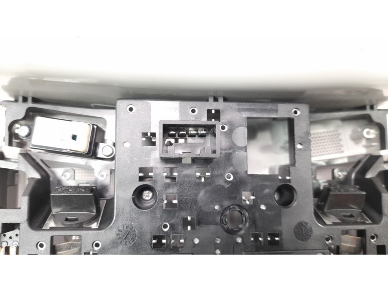 Recambio de luz interior para kia stonic (ybcuv) 1.0 tgdi cat referencia OEM IAM 92800F2010BF3  