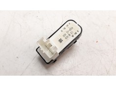 Recambio de mando elevalunas trasero izquierdo para mazda 3 lim. () 2.2 turbodiesel cat referencia OEM IAM KD3566370   2