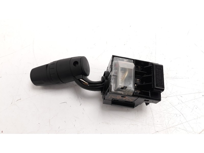 Recambio de mando limpia para mazda 3 lim. () 2.2 turbodiesel cat referencia OEM IAM KD4717F899  