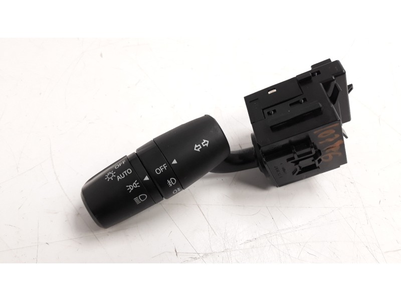 Recambio de mando intermitentes para mazda 3 lim. () 2.2 turbodiesel cat referencia OEM IAM KD5117F887  