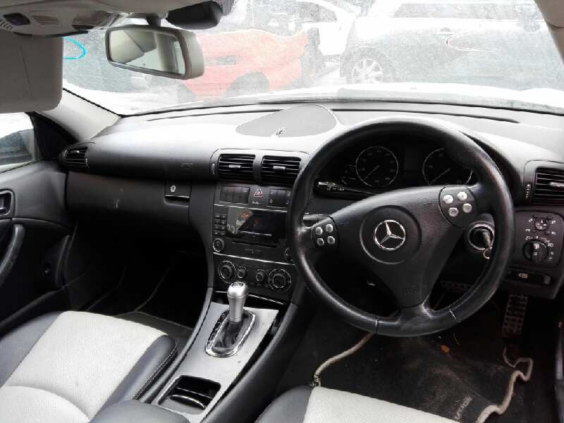 mercedes-benz clase c (w203) sportcoupe del año 2006
