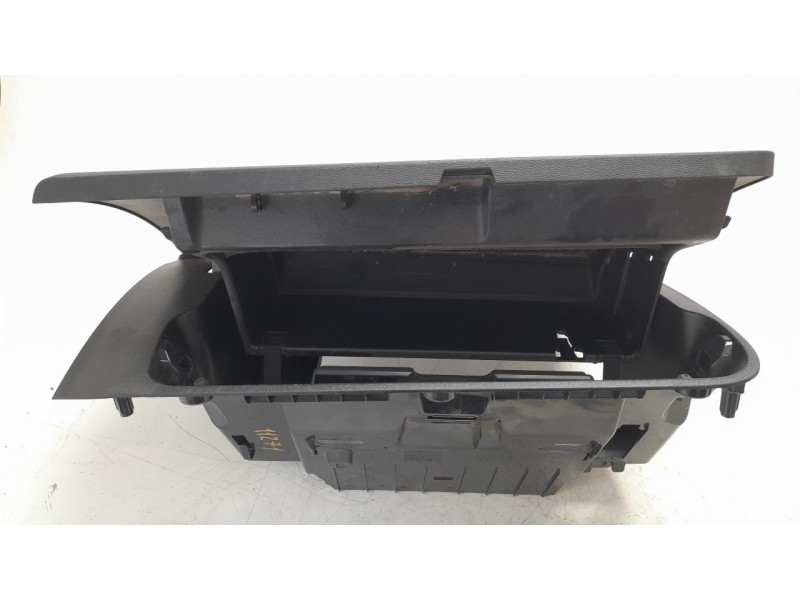 Recambio de guantera para volvo xc 40 2.0 diesel cat referencia OEM IAM 31442706  