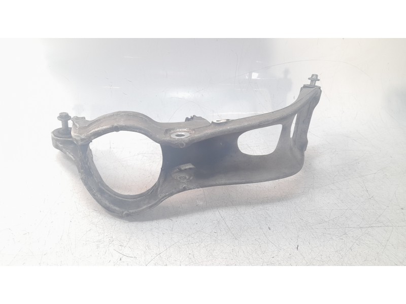 Recambio de brazo suspension superior delantero izquierdo para peugeot 407 st confort referencia OEM IAM 9661544680  
