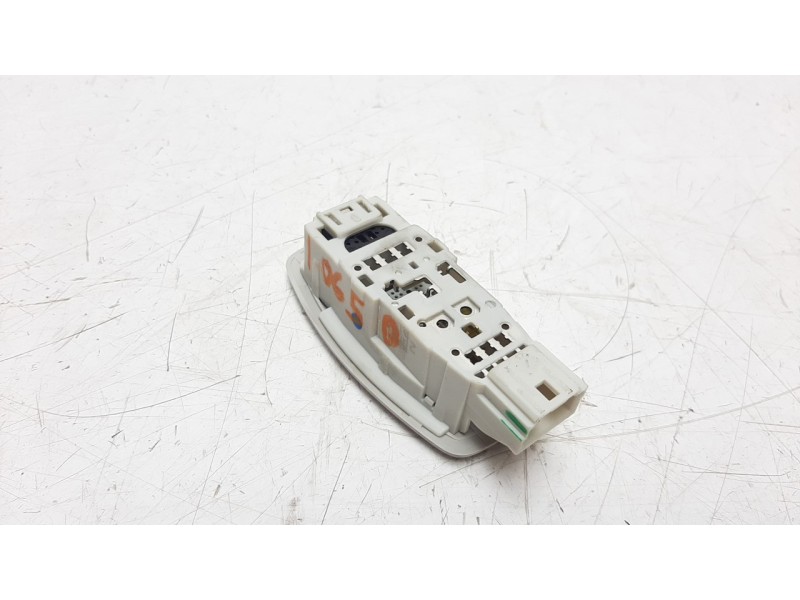 Recambio de luz interior para renault megane iv berlina 5p 1.3 tce referencia OEM IAM 264307381R  