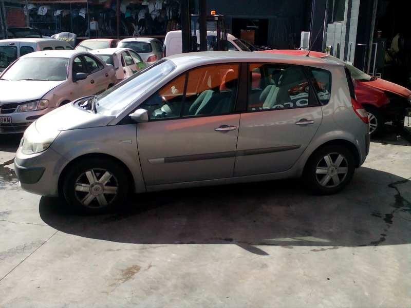 renault scenic ii del año 2003