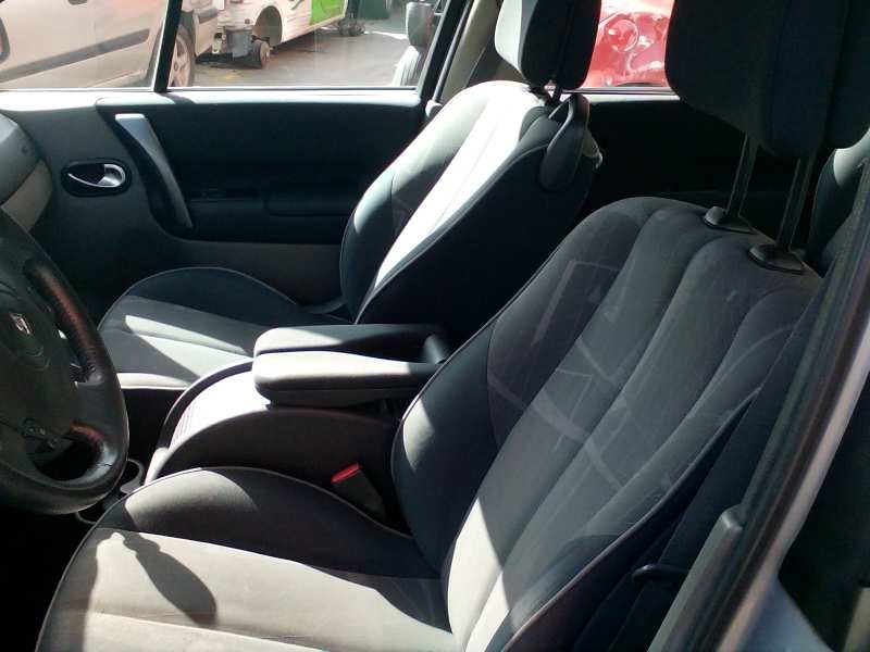 renault scenic ii del año 2003