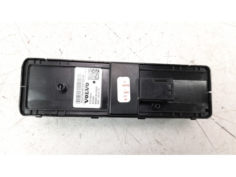 Recambio de mando elevalunas delantero izquierdo para volvo xc 40 2.0 diesel cat referencia OEM IAM 32279442  