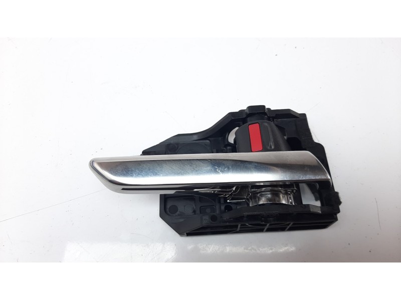 Recambio de maneta interior trasera derecha para mazda 3 berlina (bp) referencia OEM IAM BCJHV8392  