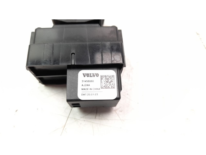 Recambio de mando elevalunas trasero derecho para volvo xc 40 2.0 diesel cat referencia OEM IAM 32279486  