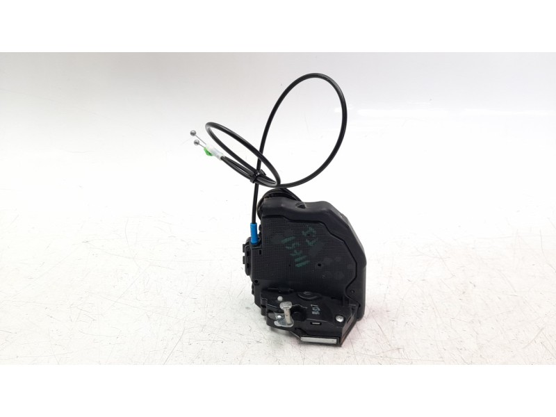 Recambio de cerradura puerta trasera izquierda para toyota auris active referencia OEM IAM 6906005051  