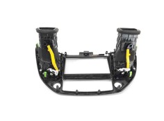 Recambio de rejilla aireadora para hyundai tucson 1.7 crdi cat referencia OEM IAM 97410D7000 84740D7100 97420D7000 2